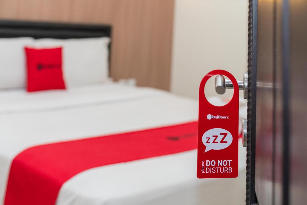 Reddoorz Syariah Near Marvel City Mall 2 Surabaya Exterior photo